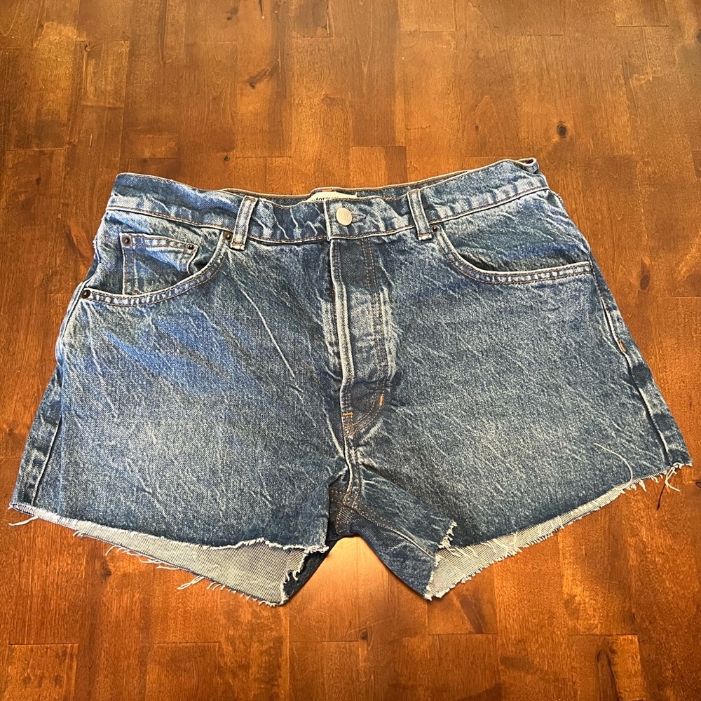 Reformation Charlene High Rise Jean Shorts size 30.